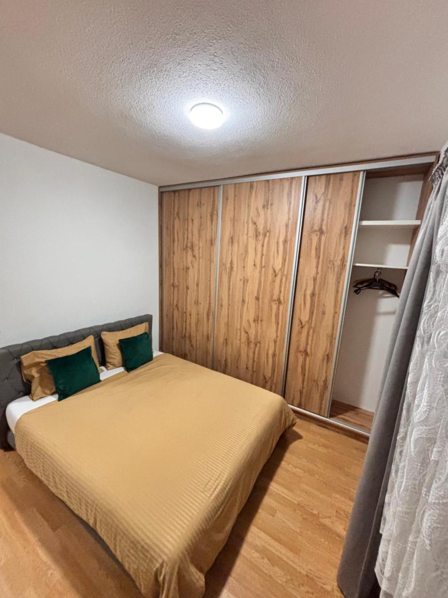 R-Residency Ll Apartment บันยาลูกา ภายนอก รูปภาพ